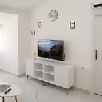 Apartment Art Life Flora в спальне нет окна